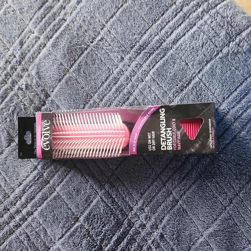 NWT Hair Brush